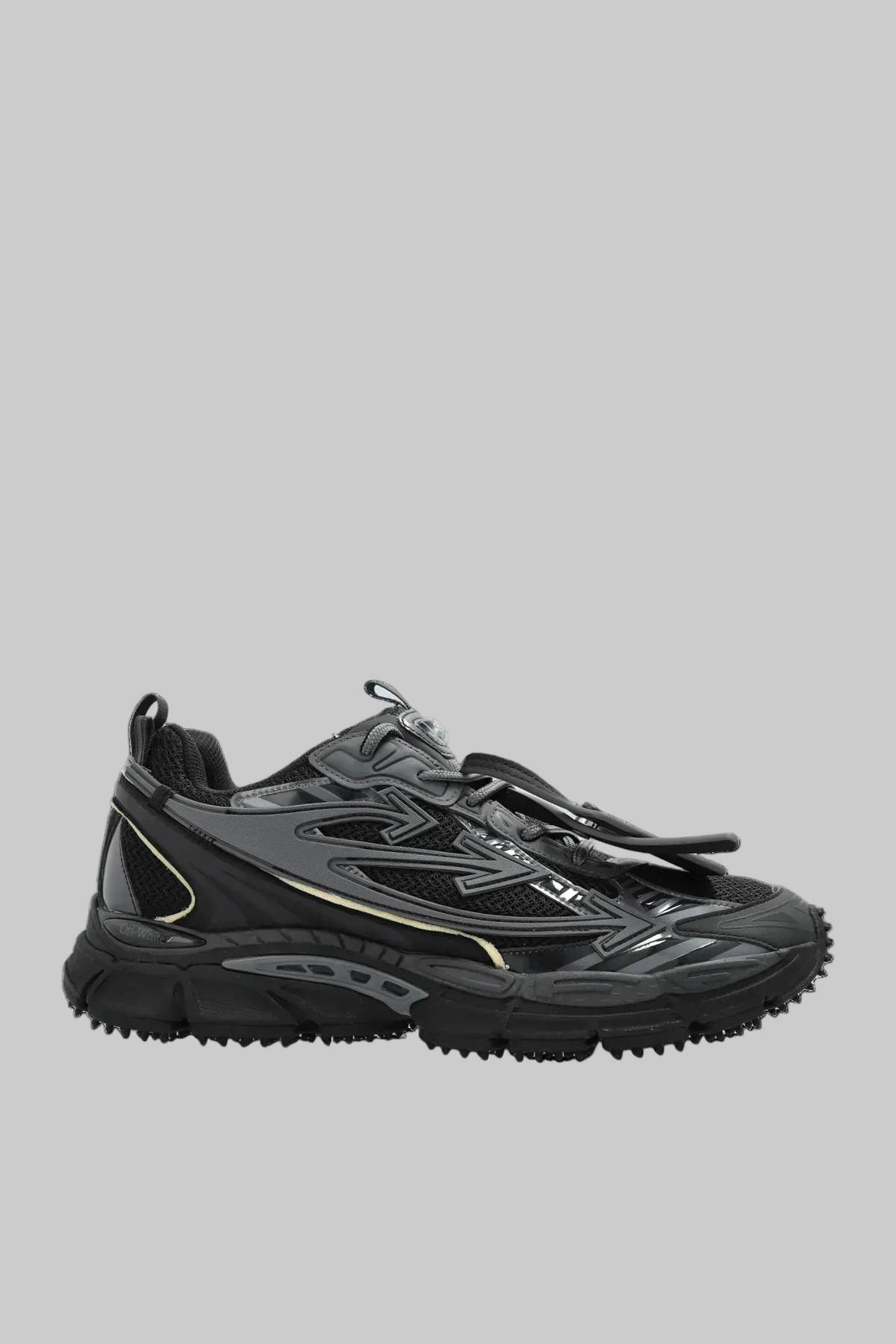 OFF WHITE BE RIGHT BACK