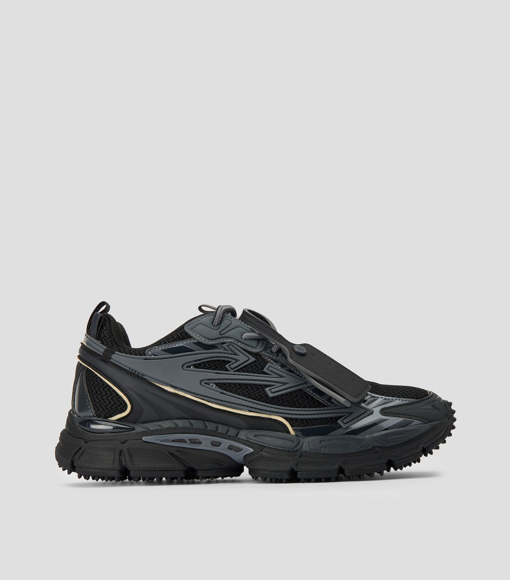 OFF WHITE BE RIGHT BACK