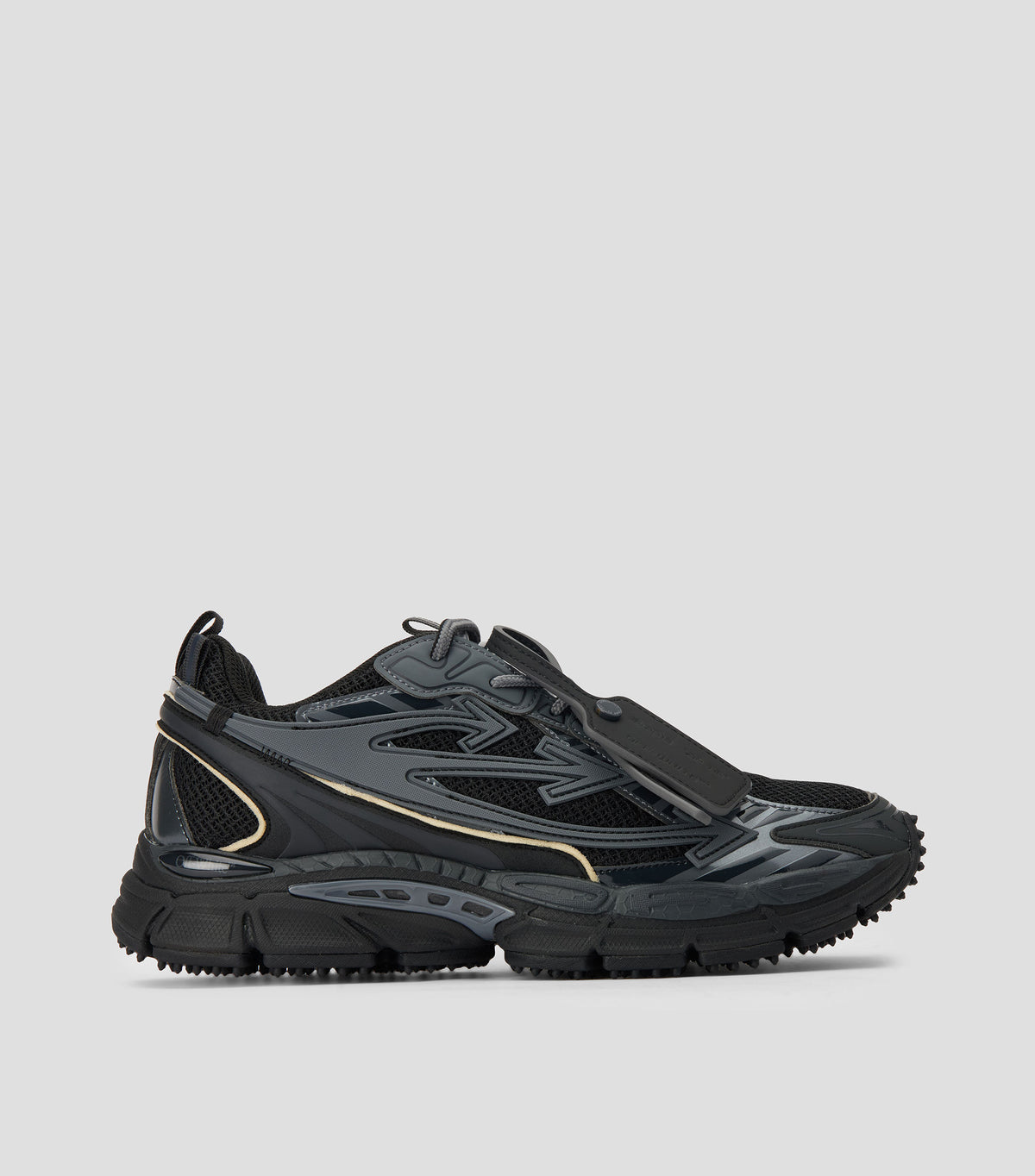 OFF WHITE BE RIGHT BACK
