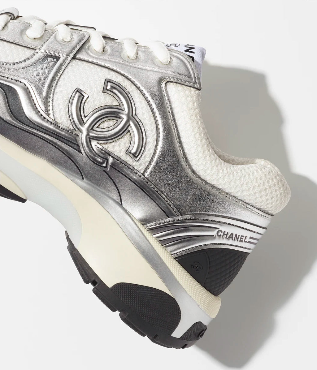 CHANEL RUNNER