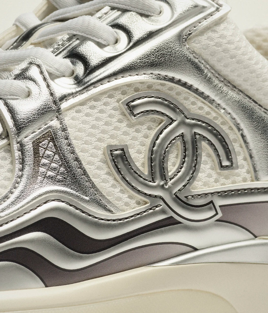 CHANEL RUNNER